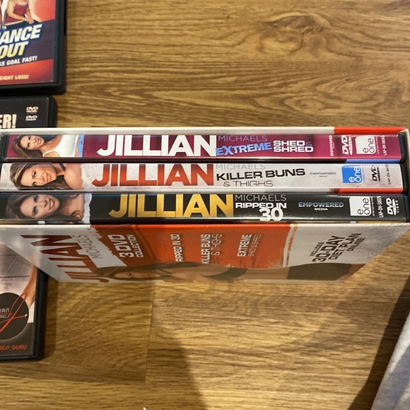 7 Jillian Michaels Biggest Loser Workout Exercise DVD’s Shred Ripped Extreme - Picture 6 of 6